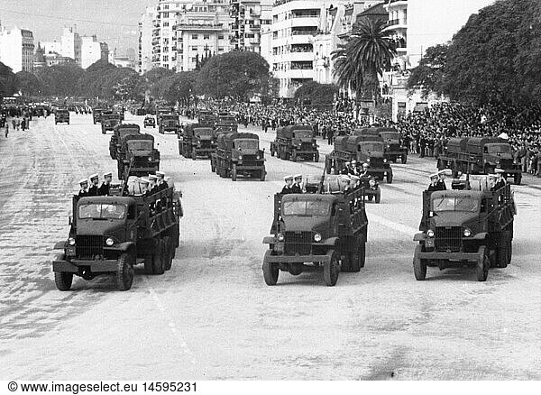 SG hist.  MilitÃ¤r  Argentinien  Heer  Parade zum UnabhÃ¤ngigkeitstag  Buenos Aires  9.7.1957