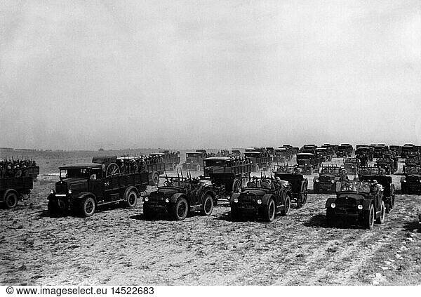 SG hist.  MilitÃ¤r  Italien  Artillerie  Parade motorisierter Artillerie in Libyen  13.4.1939  anlÃ¤sslich eines Besuches von Generalfeldmarschall Hermann GÃ¶ring