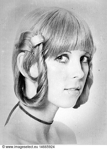 SG hist.  Mode  1970er  Frisuren  Frauenhaarschnitt  1970