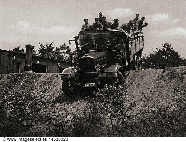 SG hist  Nationalsozialismus  Organisationen  Nationalsozialistisches Kraftfahrerkorps (NSKK)  Ausbildung am Lastwagen  Westfalen  1935