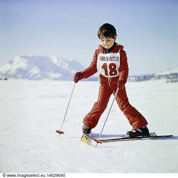 SG hist.  Sport  Skifahren  Kind auf Skiern  Reit im Winkl  1975