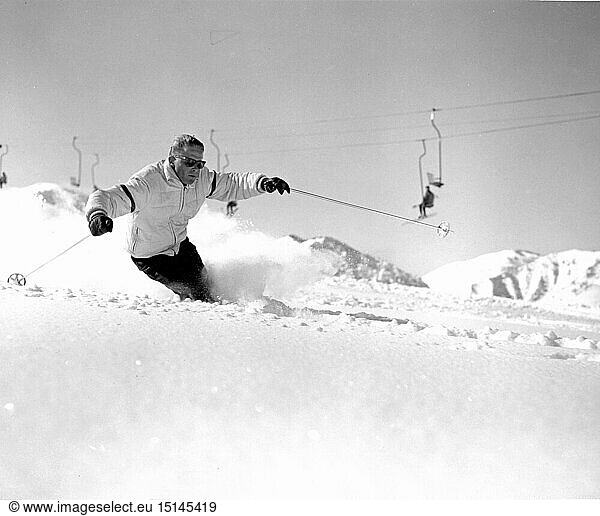 SG hist.  Sport  Wintersport  Skifahren  Skifahrer im Tiefschnee  1960er Jahre