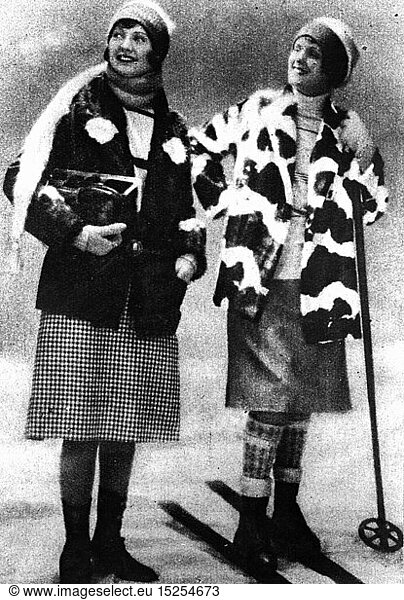 SG hist.  Sport  Wintersport  Skifahren  zwei junge Frauen in Skikleidung  1928