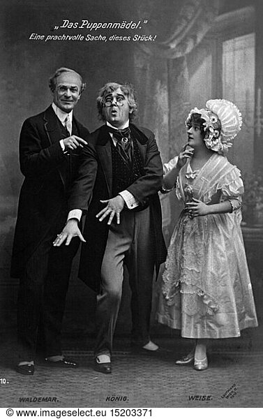 SG hist.  Theater  Jahrhundertwende  Richard Waldemar  Josef KÃ¶nig  Lisa Weise  in: 'Das PuppenmÃ¤del'  von Leo Fall  Bildpostkarte  Wien  1910