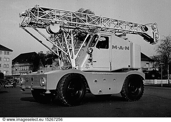 SG hist.  Verkehr  Auto  Nutzfahrzeuge  Leiterwagen von MAN  1950er Jahre