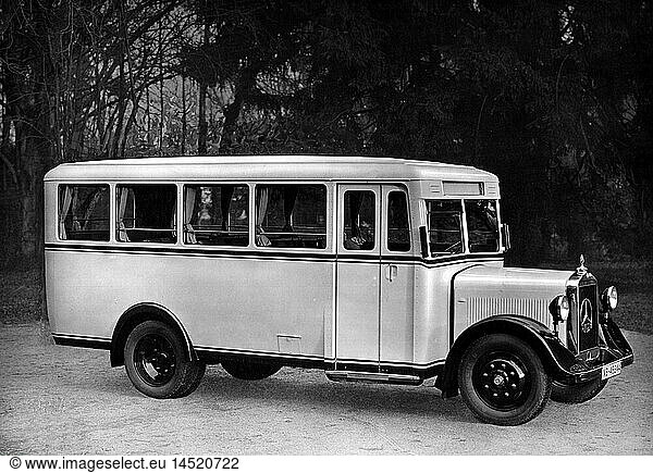 SG hist.  Verkehr  Auto  Typen  Mercedes  Omnibus  Anfang der 30er Jahre SG hist., Verkehr, Auto, Typen, Mercedes, Omnibus, Anfang der 30er Jahre