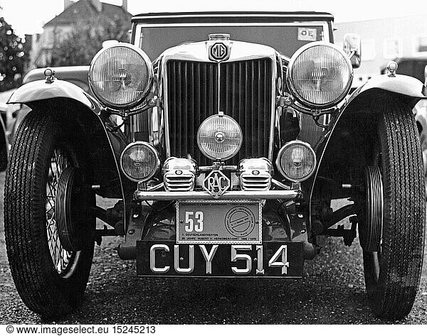 SG hist.  Verkehr  Auto  Typen  MG Midget  Baujahr 1934  Ansicht von vorne  Detail  7. Deutschlandtreffen  Deutscher Automobil Veteranen Club  2. - 4.40.1970