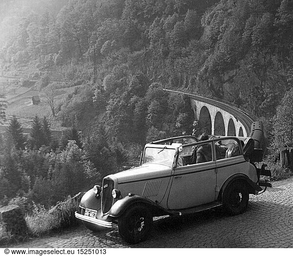 SG hist.  Verkehr  Autos  Autotypen  Ford V8 Modell 40  Ansicht von links vorne  MÃ¼rztal  Steiermark  Ã–sterreich  1952
