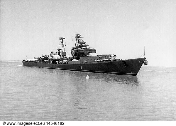 SG hist  Verkehr  Schiffahrt  Kriegsschiffe  ZerstÃ¶rer  sowjetischer ZerstÃ¶rer (77) fÃ¤hrt durch den Sueskanal  28.6.1957