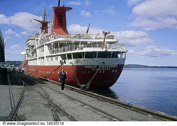 SG hist.  Verkehr  Schifffahrt  Kreuzfahrtschiffe  'World Discoverer'  Bergen  Norwegen  1978