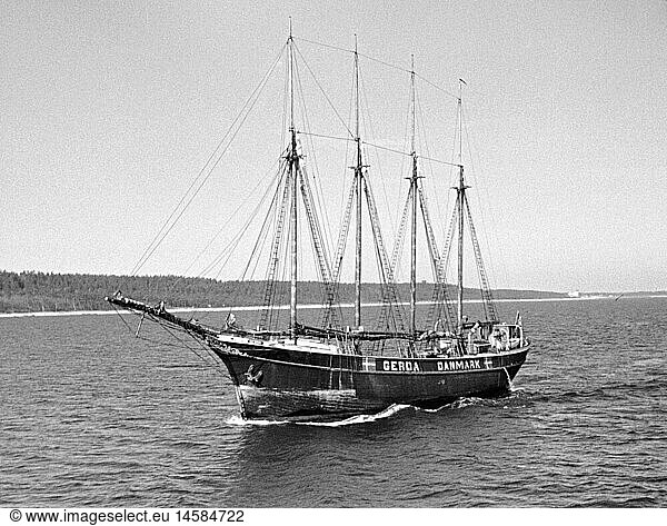 SG hist.  Verkehr  Schifffahrt  Segelschiffe / Segeldampfer  dÃ¤nisches Segelschiff  1940 / 1941