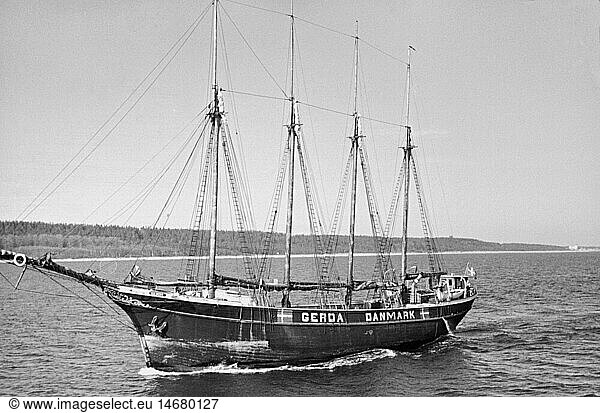 SG hist.  Verkehr  Schifffahrt  Segelschiffe / Segeldampfer  dÃ¤nisches Segelschiff  1940 / 1941