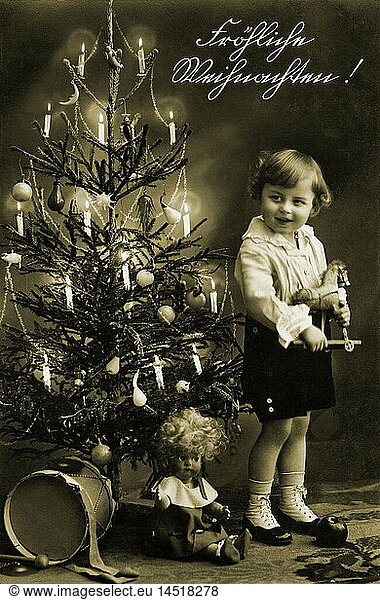 SG hist.  Weihnachten  Weihnachtsabend  'FrÃ¶hliche Weihnachten'  kleines MÃ¤dchen mit Geschenken und Christbaum  Postkarte  Deutschland  1930