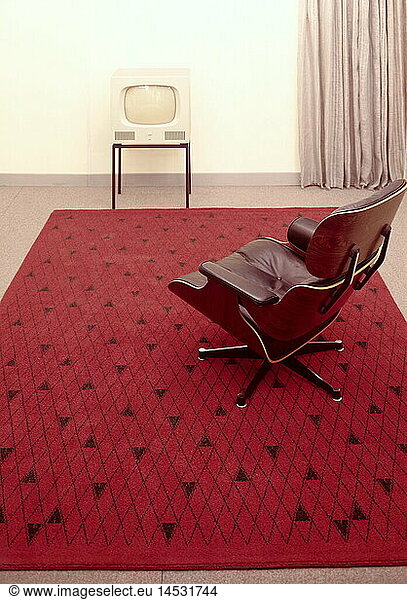 SG hist.  Wohnungseinrichtung  Wohnzimmer  Sessel 'Lounge Chair' von Charles Eames  um 1960