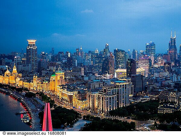 Shanghaier Stadtbau-Szenerie bei Nacht