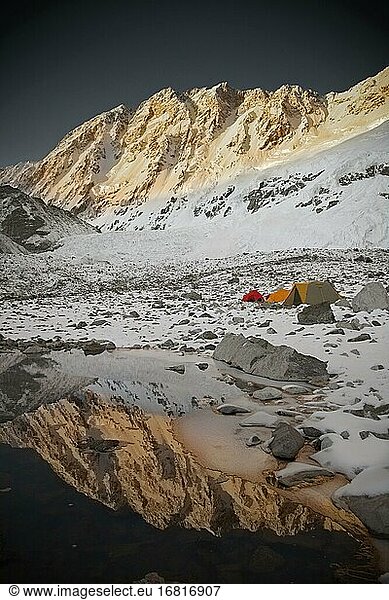 Shishapangma  kleinster 8000er  ABC Camp  6.200m  Tibet