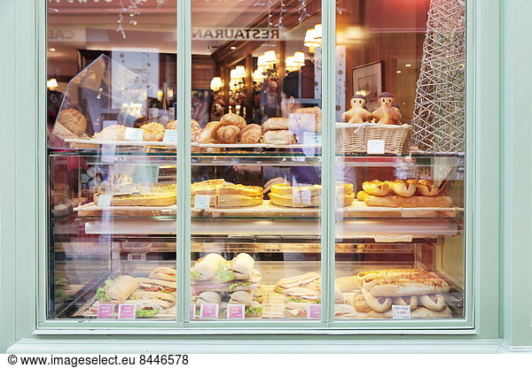Shop window with sandwiches and Quiche Lorraine at the Place du Tertre  Montmartre  Paris  Ile de France  France  Europe