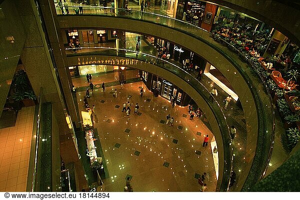 Shopping centre  Orchardroad  Singapore  Einkaufszentrum  Singapur  asia  innen  Querformat  horizontal  Asien