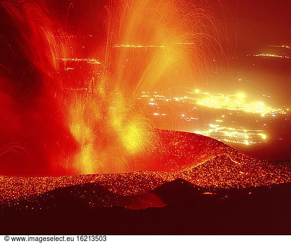 Sicily  Mt. Etna  volcanic eruption