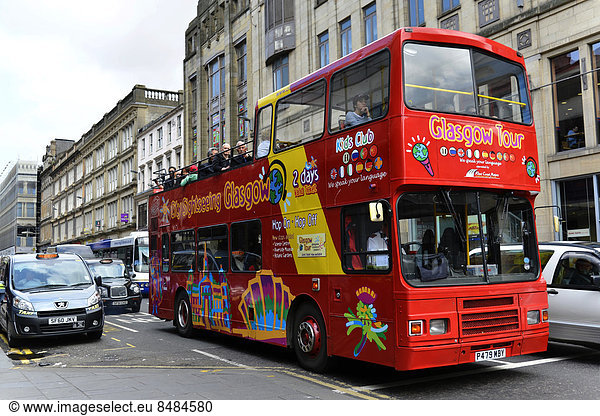 Sightseeing-Bus im Zentrum von Glasgow  Schottland  Gro_britannien