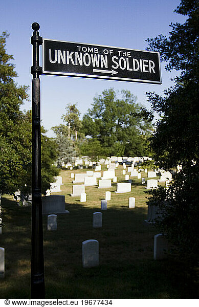 Sign leading the way to the Tomb of the Unknown Soldier at Arlington National Cemetery.