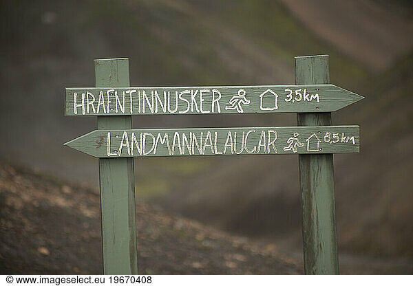 Signpost along the Laugavegur Trek from Landmannakaugar to Thorsmork