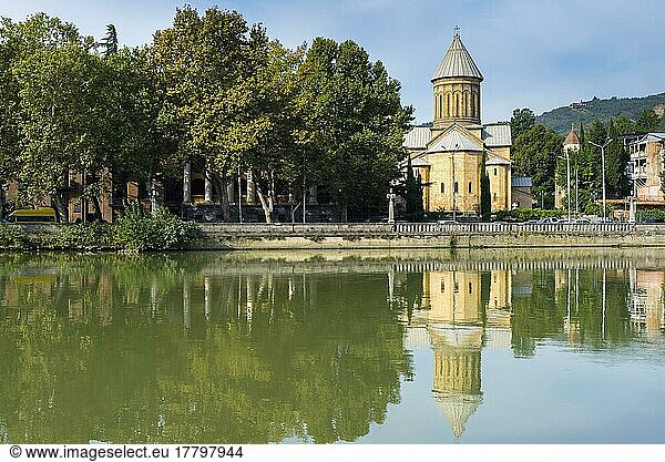 Sioni Kathedrale und Mtkvari Fluss  Tiflis  Georgien  Kaukasus  Mittlerer Osten  Asien