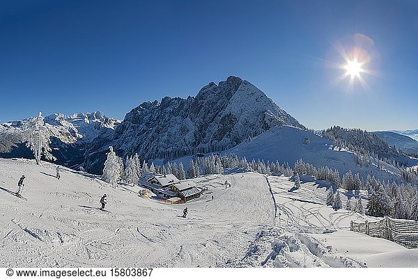 Ski area Dachstein West  Zwieselalm  view to the Dachstein and Gosaukamm  Gosau  Salzkammergut  Austria  Europe