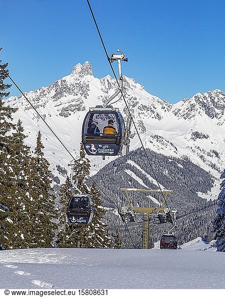 Ski area Filzmoos  cable car Papageno with mountain peak Bischofsmütze  Fizmoos  Pongau  Province of Salzburg  Austria  Europe