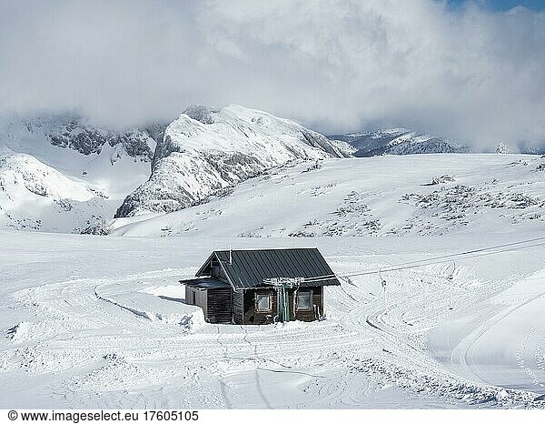 Ski lift  winter landscape  snowy mountain peaks  summit lift at Lawinenstein  Tauplitzalm  Styria  Austria  Europe