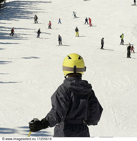 Skiers,  Super Besse ski resort,  Puy de Dome department,  Auvergne-Rhone-Alpes,  France,  Europe