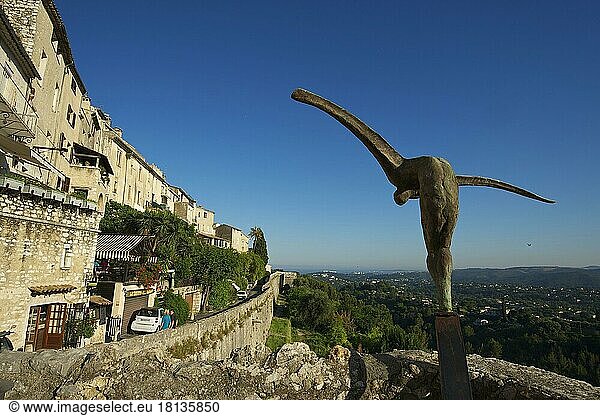 Skulptur in Saint Paul de Vence  Cote d'Azur  Alpes-Maritimes  Provence-Alpes-Cote d'Azur  Frankreich  Europa