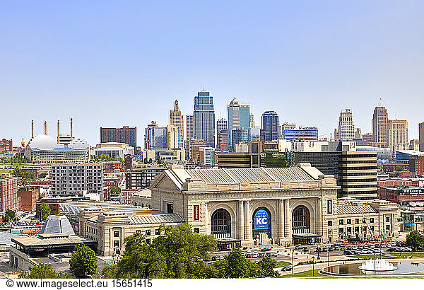 Skyline der Innenstadt von Kansas City und Union Station  Kansas City  Missouri  Vereinigte Staaten von Amerika