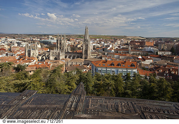 Skyline  Skylines  Europa  Architektur  Geschichte  Religion  Kathedrale  UNESCO-Welterbe  Denkmal  Burgos  Innenstadt  El Cid  alt  Spanien