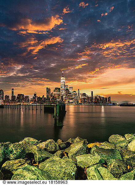 Skyline Sonnenuntergang New York Stadtbild schön