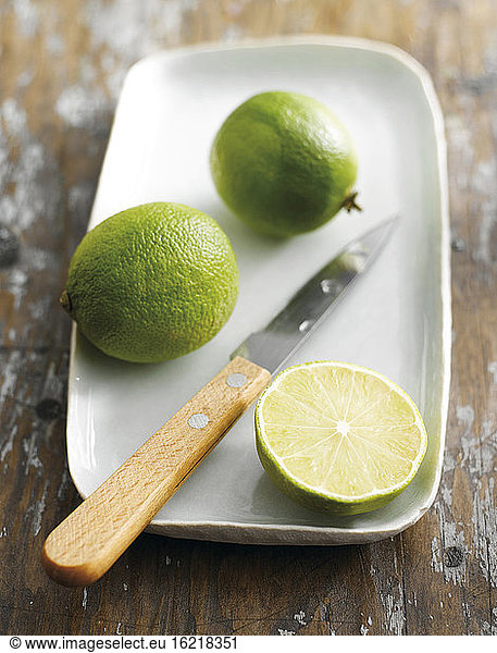 Sliced lime on platter  close-up