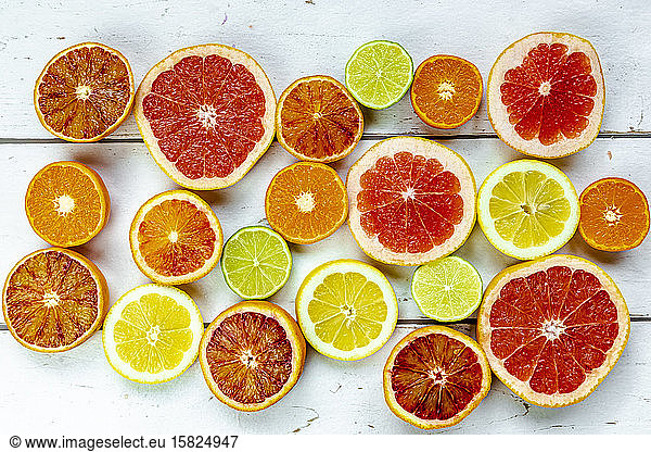 Slices of various citrus fruits