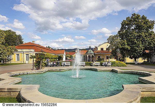 Slowakei  Piestany  Kurort Piestany  Springbrunnen im Napoleonbad Hotel Thermia Palace