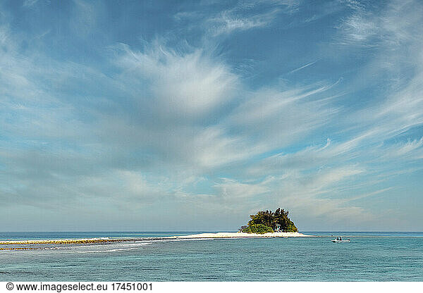 Small island in Indian ocean
