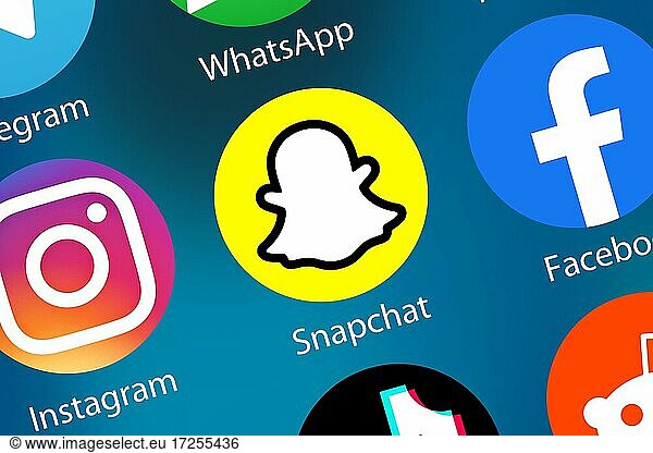 Snapchat Logo soziale Medien Icon soziales Netzwerk im Internet Hintergrund in Deutschland