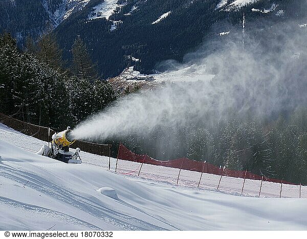Snow cannon  ski slope  Bormio  Sondrio  Lombardy  Italy  Europe
