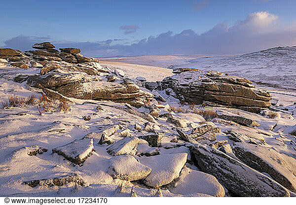 Snow covered granite outcrops on Great Staple Tor  Dartmoor National Park  Devon  England  United Kingdom  Europe