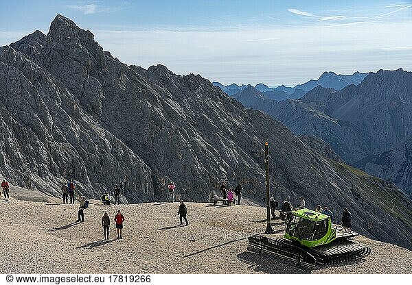 Snow groomers on the summit of the Zugspitze  Garmisch-Partenkirchen  Bavaria  Germany  Europe