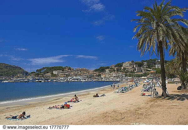 Soller  Strandhafen  Yachthafen  Mallorca  Mallorca  Balearen  Mittelmeer  Spanien  Europa