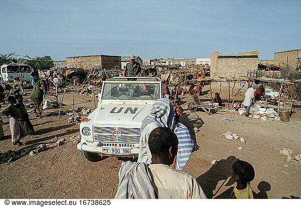 Somalia  “Operation Restore Hope   after the fall of dictator Barre in 1991  civil war breaks out in Somalia. After a decision by the United Nations Security Council  a military action (UNITAF) under the leadership of the USA (with the participation of 35 states  including the Federal Republic of Germany) with the aim of ending the civil war and the famine  restoring public order establish and install a central government. German blue helmet soldiers on patrol in Belet Huen. Belet Huen (Somalia)  March 1993.