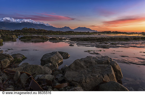 Sonnenaufgang bei Kaikoura  Südinsel  Neuseeland