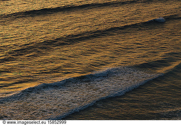 Sonnenuntergang an der Küste des Indischen Ozeans