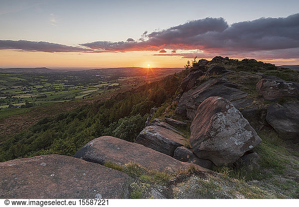 Sonnenuntergang bei The Roaches  Peak District National Park  Staffordshire  England  Vereinigtes Königreich
