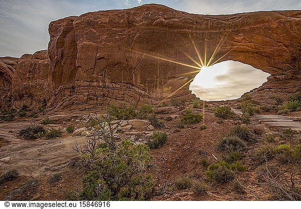 Sonnenuntergang im Windows District of Arches National Park  Utah.