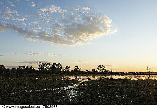Sonnenuntergang  Okavango-Delta  Botswana